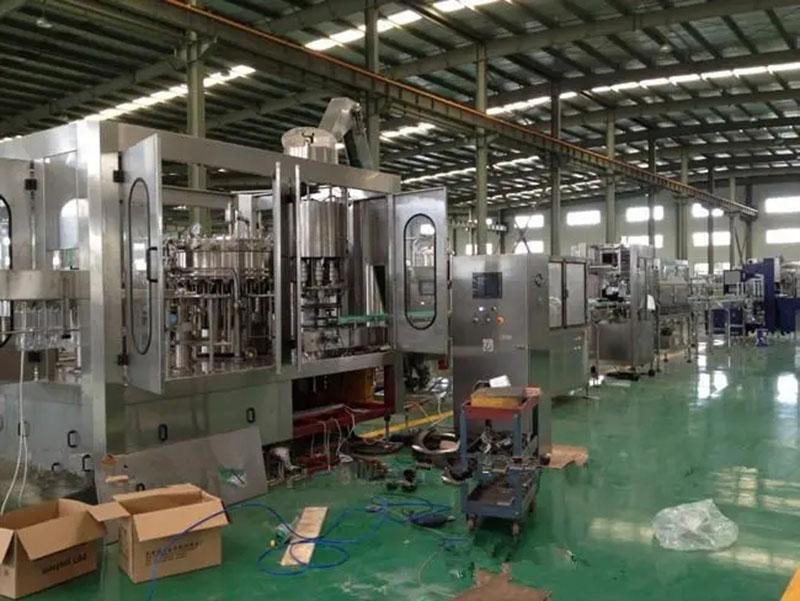 6000瓶/時碳酸飲料生產線 東北老汽水加工設備中意隆供應 6000瓶/時碳酸飲料生產線 東北老汽水加工設備中意隆供應