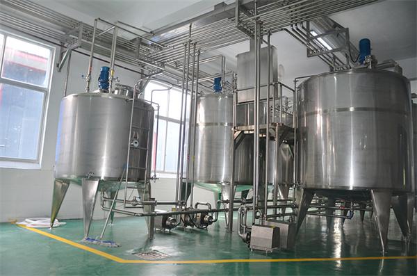 勾兌果酒整套加工設備 配制酒氣泡酒小型生產線 ZYL-3000 勾兌果酒整套加工設備 配制酒氣泡酒小型生產線 ZYL-3000